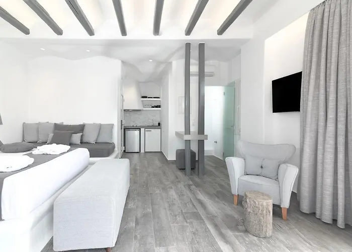 El_puerto Luxury Port *